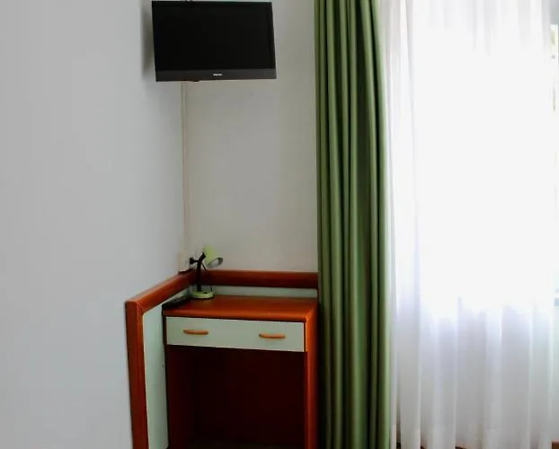 Отель Cristina Градо