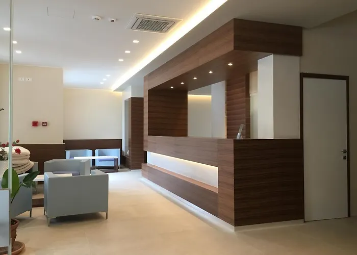 Cristina Отель 3*