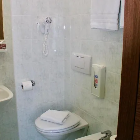 酒店 克里斯蒂娜酒店