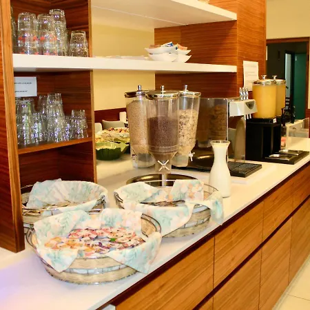 克里斯蒂娜酒店 酒店 格拉多