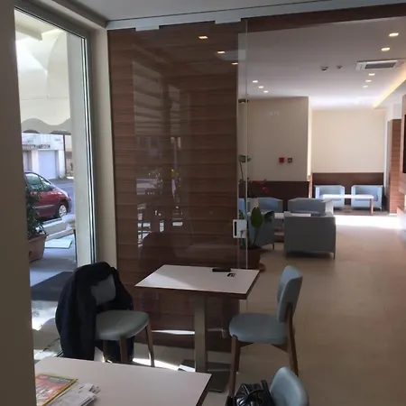 克里斯蒂娜酒店