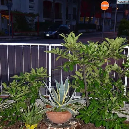 酒店 克里斯蒂娜酒店 3*